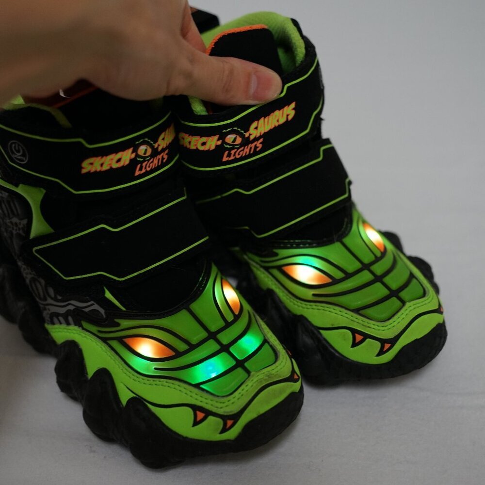 Toddler Boy Sketcher's Light Up Dinosaur Boots, Size 11, Water Resistant